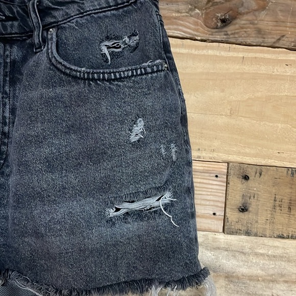 BDG size 30  Summer Cutoff High-rise Distress Fade Black Denim 2.5” Inseam Short - Picture 5 of 16